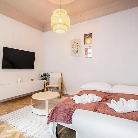 Daydream Den Apartament